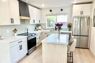 8449 18th Ave SW, Seattle, WA 98106 - Photo 9