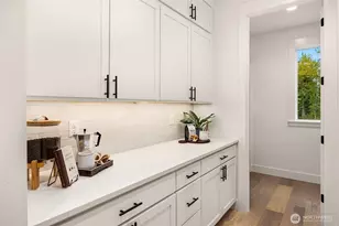 14888 Hs#6 NE 2nd Ct, Bellevue, WA 98007 - Photo 9