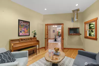 14677 Sivertson Road NE, Bainbridge Island, WA 98110 - Photo 17