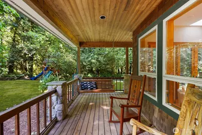 14677 Sivertson Road NE, Bainbridge Island, WA 98110 - Photo 3