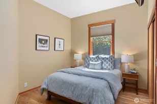 14677 Sivertson Rd NE, Bainbridge Island, WA 98110 - Photo 21