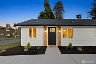 2105 D St SE, Auburn, WA 98002 - Photo 3