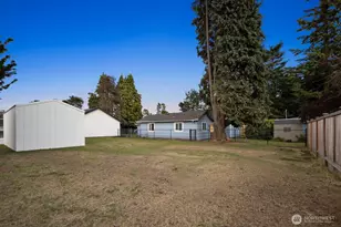 2105 D St SE, Auburn, WA 98002 - Photo 27