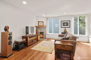 470 N 130th St, Seattle, WA 98133 - Photo 5