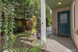 470 N 130th St, Seattle, WA 98133 - Photo 3