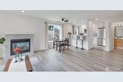 536 N 103rd #A, Seattle, WA 98133 - Photo 3