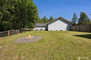 12301 401st St E, Eatonville, WA 98328 - Photo 27