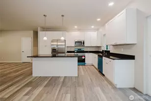 61 E Olyview Pl, Grapeview, WA 98546 - Photo 11