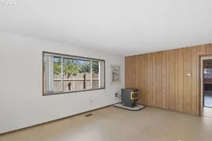 10009 NE Covington Rd, Vancouver, WA 98662 - Photo 15