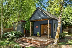 10399 NE Pine Way, Bainbridge Island, WA 98110 - Photo 35