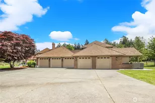 20729 SE 34th St, Sammamish, WA 98075 - Photo 3