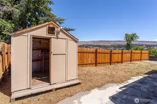 1522 Crescent St, Wenatchee, WA 98801 - Photo 19