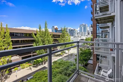 2911 2nd Ave #616, Seattle, WA 98121 - Photo 13