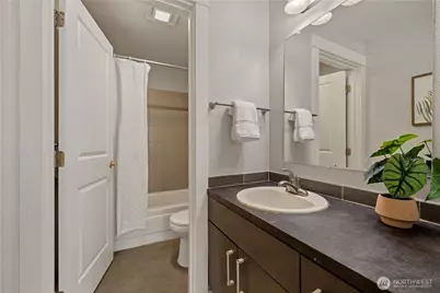 738 Kirkland Circle #E104, Kirkland, WA 98033 - Photo 13