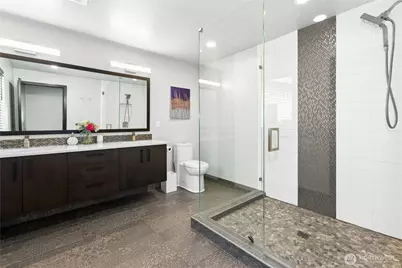 70 Cascade Ky, Bellevue, WA 98006 - Photo 23