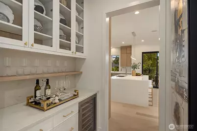 16039 NE 3rd Street, Bellevue, WA 98008 - Photo 5