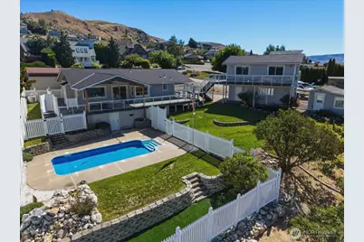 104 Orchard View Drive, Chelan, WA 98816 - Photo 3