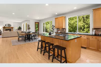 22272 NE Woodinville-Duvall Road, Woodinville, WA 98077 - Photo 9