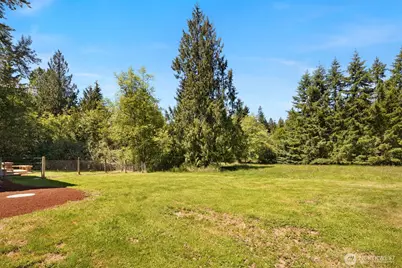 22272 NE Woodinville-Duvall Road, Woodinville, WA 98077 - Photo 37