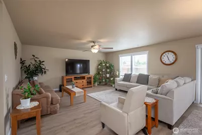4703 E Thrush Street, Moses Lake, WA 98837 - Photo 13