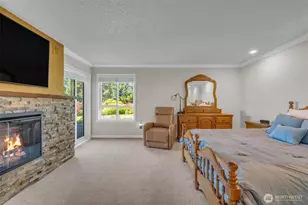 9201 NE Juanita Dr, Kirkland, WA 98034 - Photo 17