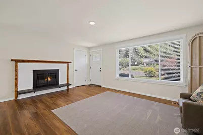 12647 177th Place SE, Renton, WA 98059 - Photo 5