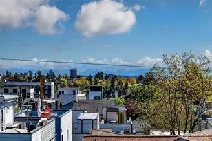 4221 Evanston Ave N, Seattle, WA 98103 - Photo 29