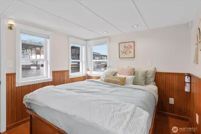 1900 Westlake Avenue N #B20, Seattle, WA 98109 - Photo 15