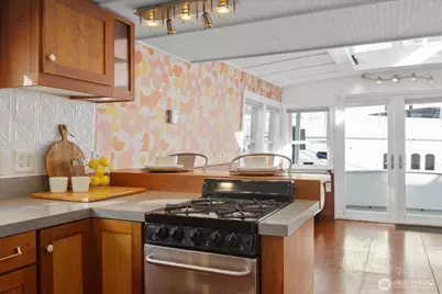 1900 Westlake Avenue N #B20, Seattle, WA 98109 - Photo 13
