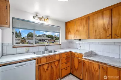 26845 15th Avenue S, Des Moines, WA 98198 - Photo 15