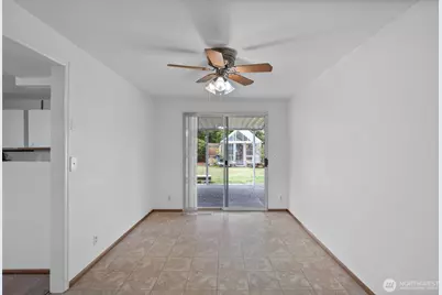 26845 15th Avenue S, Des Moines, WA 98198 - Photo 33