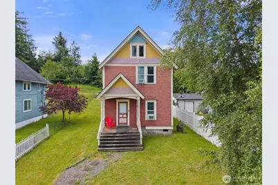 722 E Cowlitz Street, South Bend, WA 98586 - Photo 1