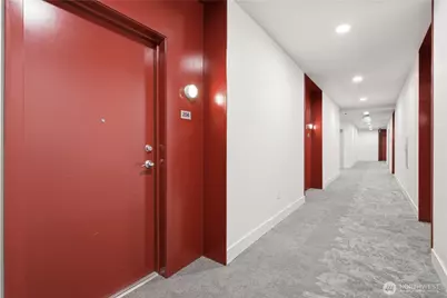 1085 103rd Avenue NE #204, Bellevue, WA 98004 - Photo 3