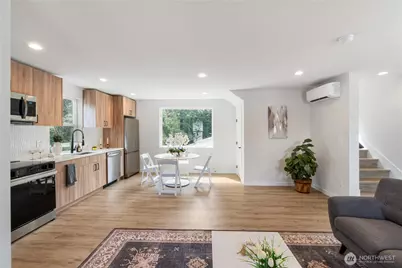 12531 25th Avenue NE #B, Seattle, WA 98125 - Photo 7