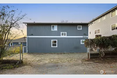 4028 38th Avenue S, Seattle, WA 98118 - Photo 3