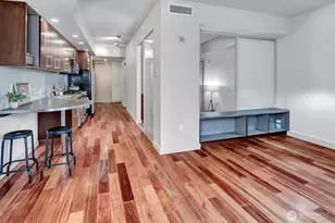 910 Lenora St, Seattle, WA 98121 - Photo 17
