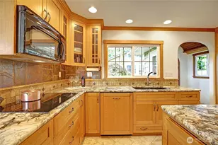 386 Shore Dr, Camano Island, WA 98282 - Photo 11