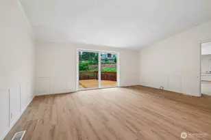 215 105th Ave E, Edgewood, WA 98372 - Photo 7