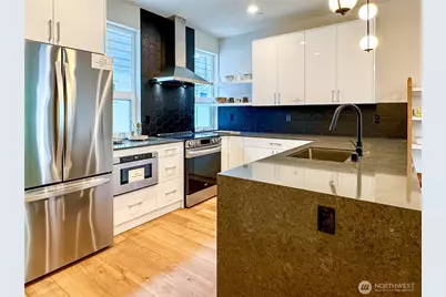 6947 42nd Avenue S, Seattle, WA 98118 - Photo 5