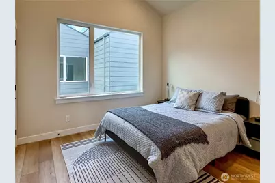 6947 42nd Avenue S, Seattle, WA 98118 - Photo 9