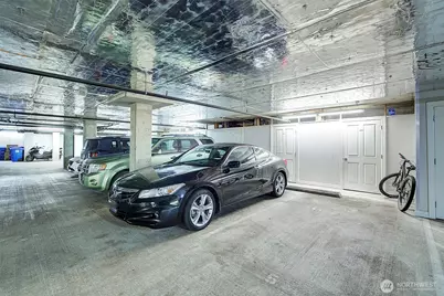 215 20th Avenue E #307, Seattle, WA 98112 - Photo 25