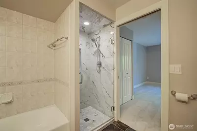 215 20th Avenue E #307, Seattle, WA 98112 - Photo 17