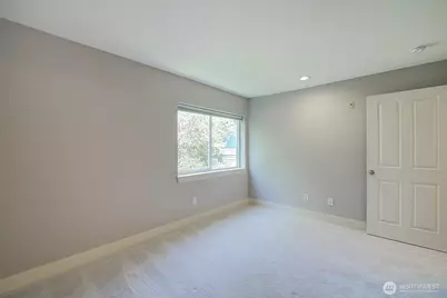 215 20th Avenue E #307, Seattle, WA 98112 - Photo 15