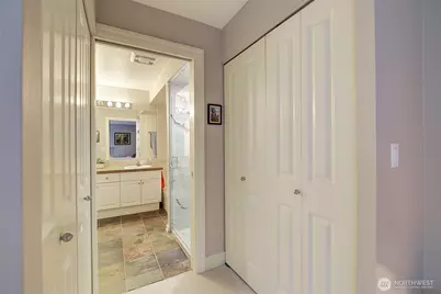 215 20th Avenue E #307, Seattle, WA 98112 - Photo 19