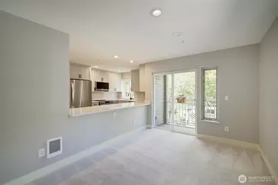 215 20th Avenue E #307, Seattle, WA 98112 - Photo 5