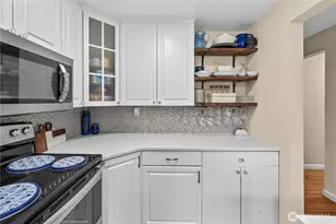 10430 Gravelly Lake Dr SW, Lakewood, WA 98499 - Photo 9