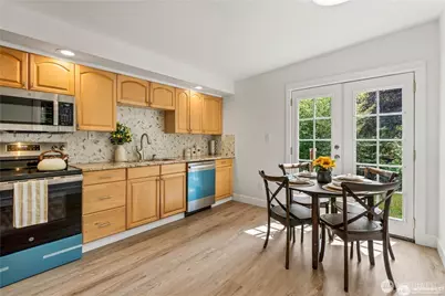 2749 Parkway Drive W, University Place, WA 98466 - Photo 9