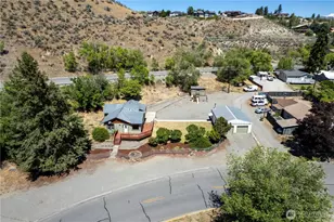 410 W Bartlett St, Omak, WA 98841 - Photo 29