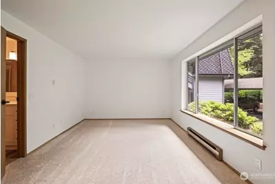 9912 NE 142 Place #B201, Kirkland, WA 98034 - Photo 11
