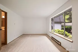 9912 NE 142nd Pl, Kirkland, WA 98034 - Photo 11